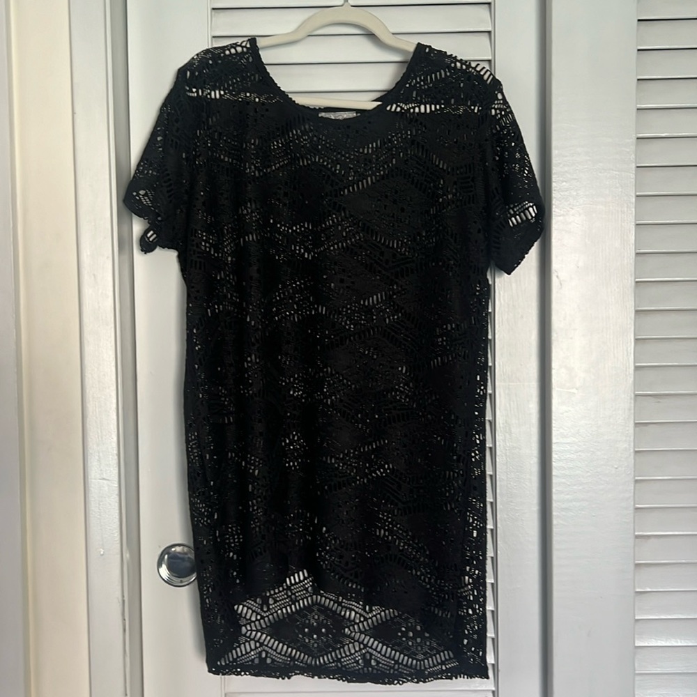 J. Valdi black crochet swim coverup size Large